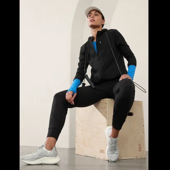 ATHLETA - Picture 1 of 15